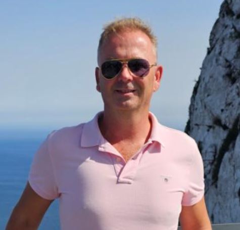 Meet Ray – Founder of YesCosta.com