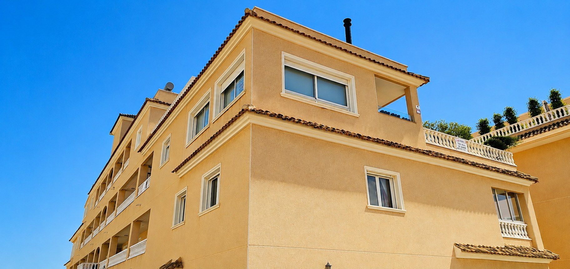 Elegant 3 Bedroom Apartment with 60 m² Terrace and Wellness Facilities in Los Dolses