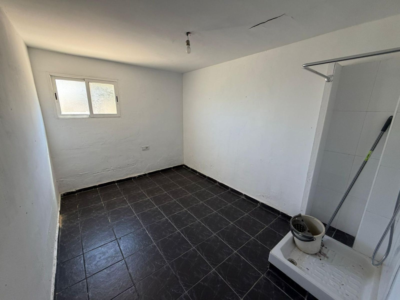 Detached Villa with Exceptional Renovation Potential in Los Balcones