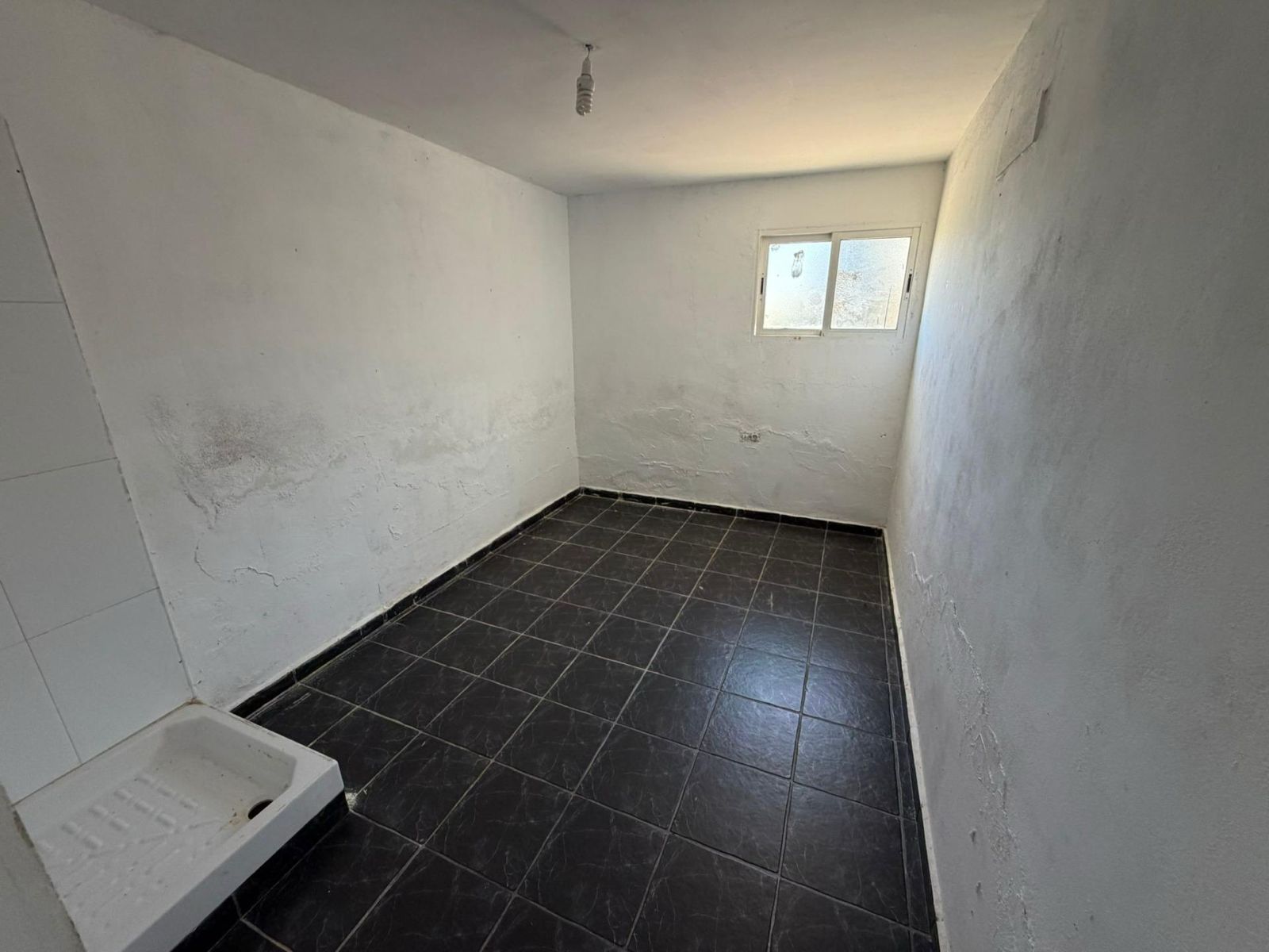 Detached Villa with Exceptional Renovation Potential in Los Balcones