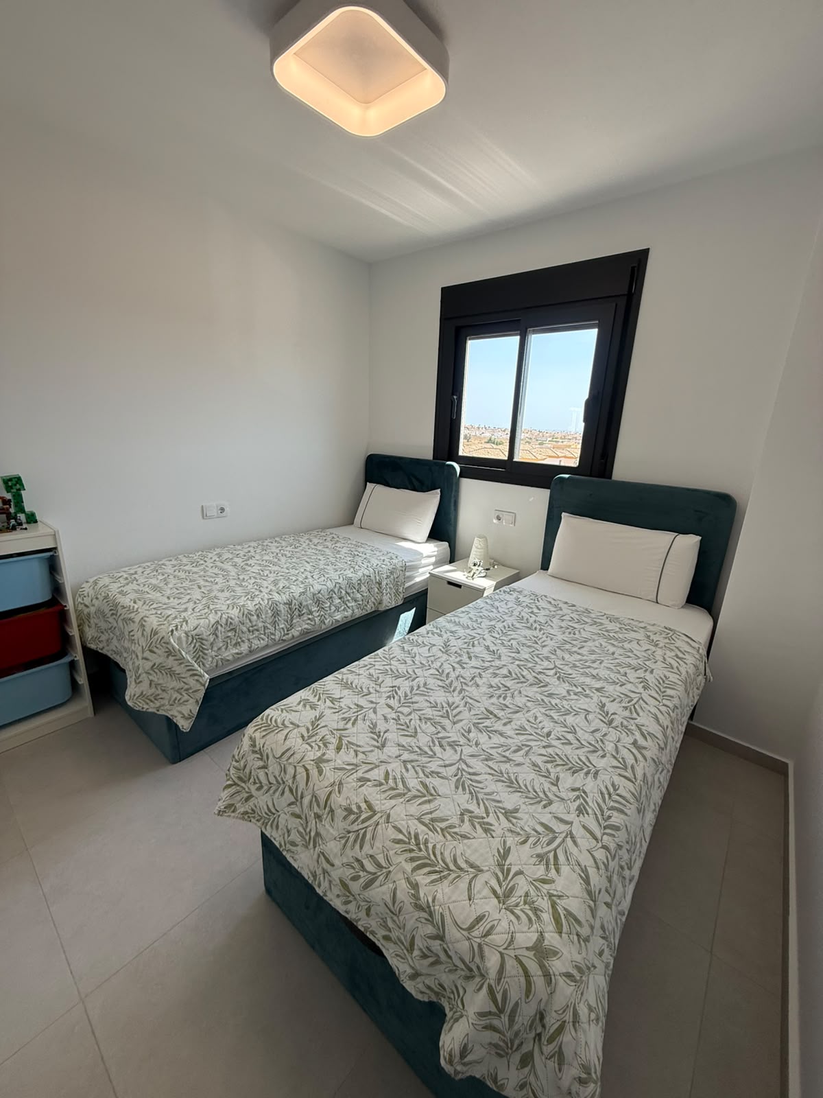 Modern Luxury Apartment with Sea Views and Glass-Enclosed Terrace in Villamartín