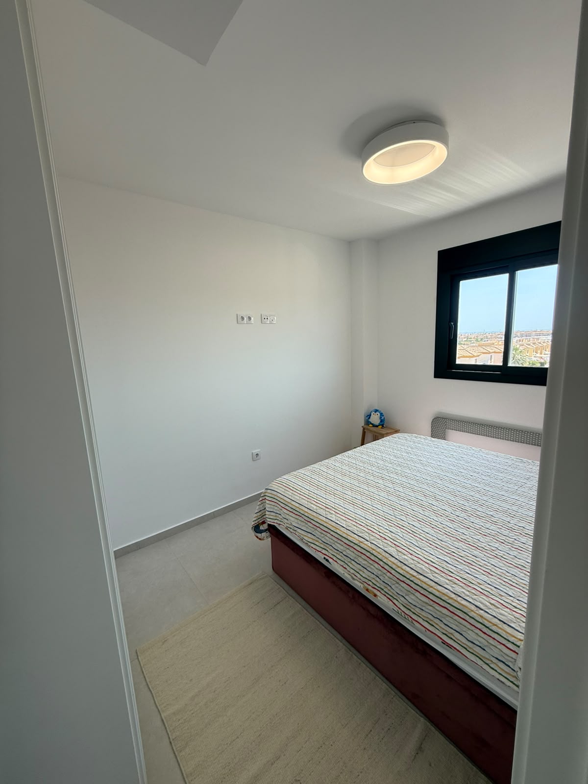 Modern Luxury Apartment with Sea Views and Glass-Enclosed Terrace in Villamartín