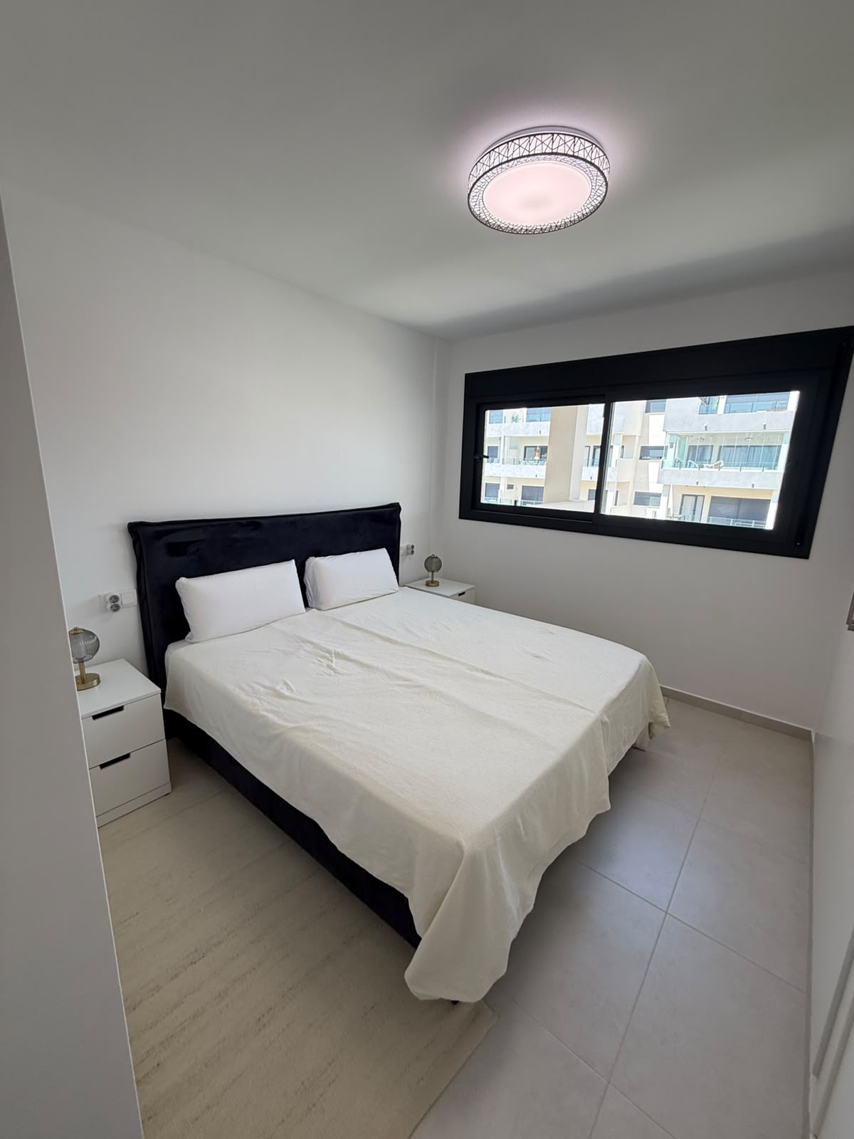 Modern Luxury Apartment with Sea Views and Glass-Enclosed Terrace in Villamartín