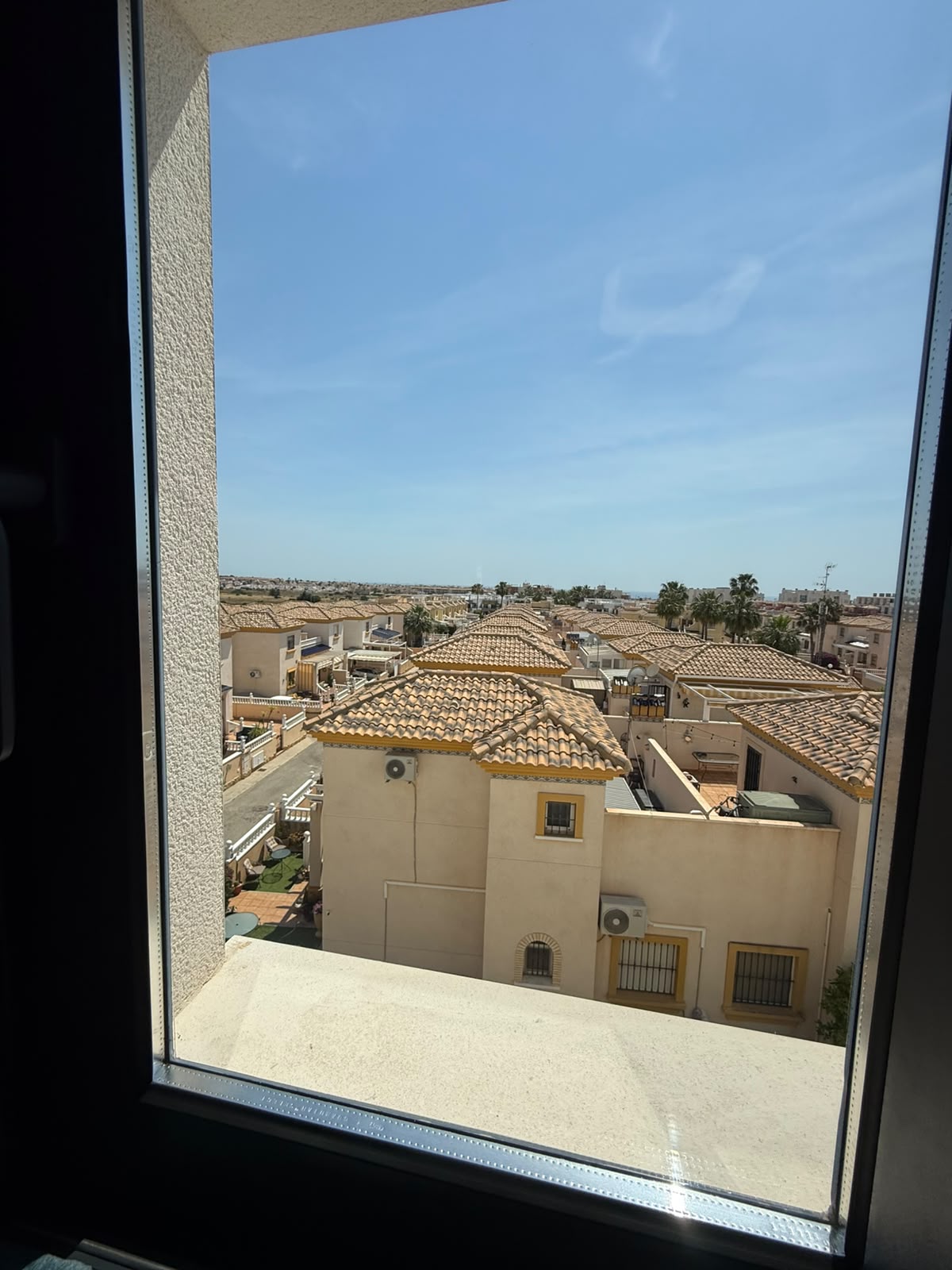 Modern Luxury Apartment with Sea Views and Glass-Enclosed Terrace in Villamartín