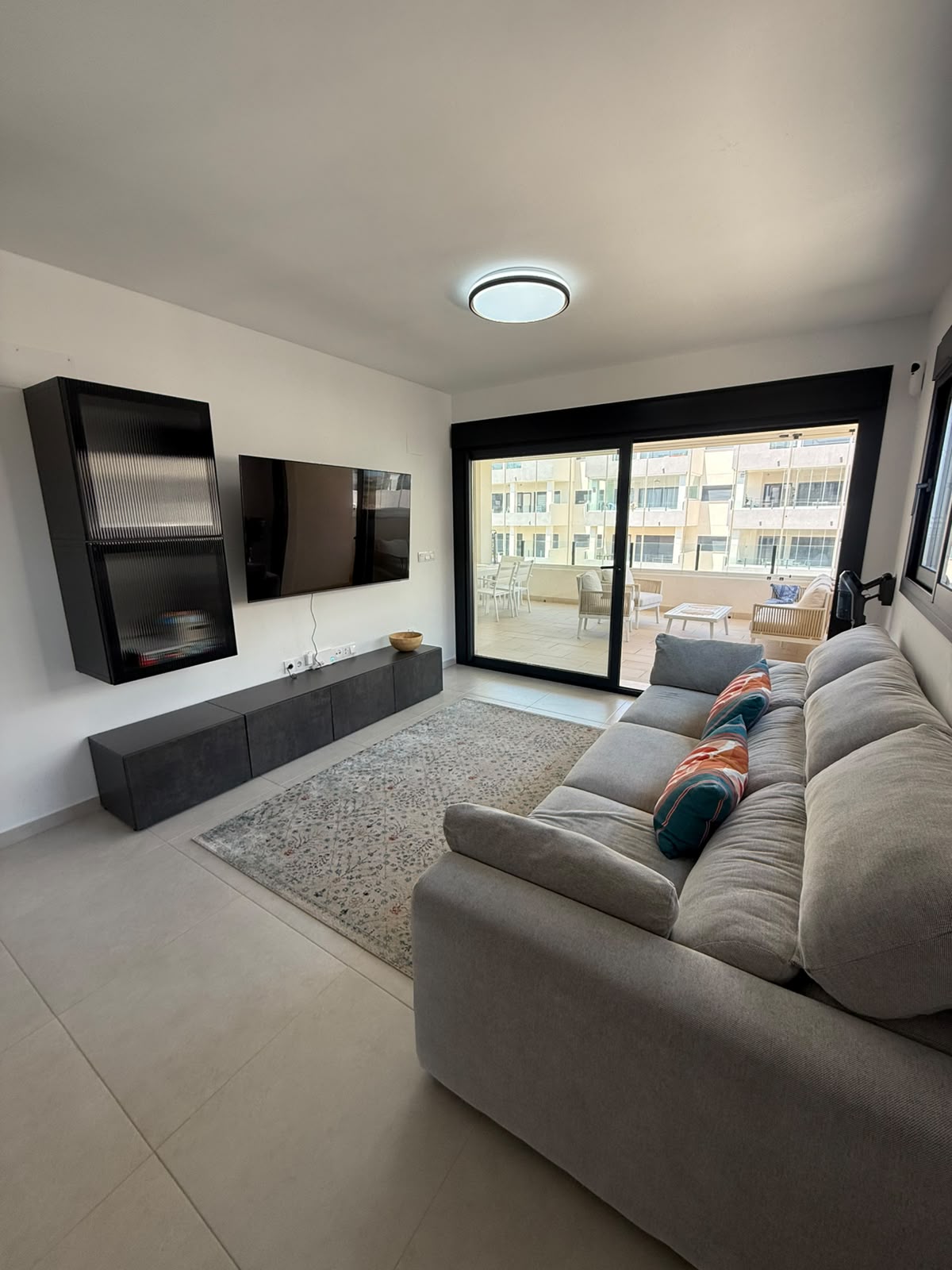 Modern Luxury Apartment with Sea Views and Glass-Enclosed Terrace in Villamartín