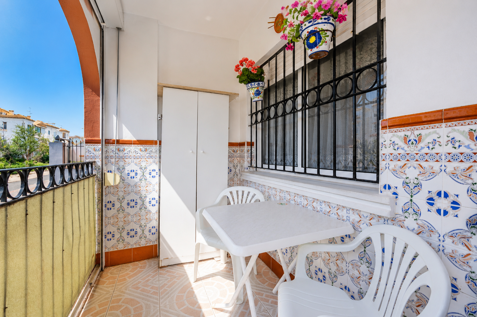 Bungalow for Sale in Torrevieja, Alicante