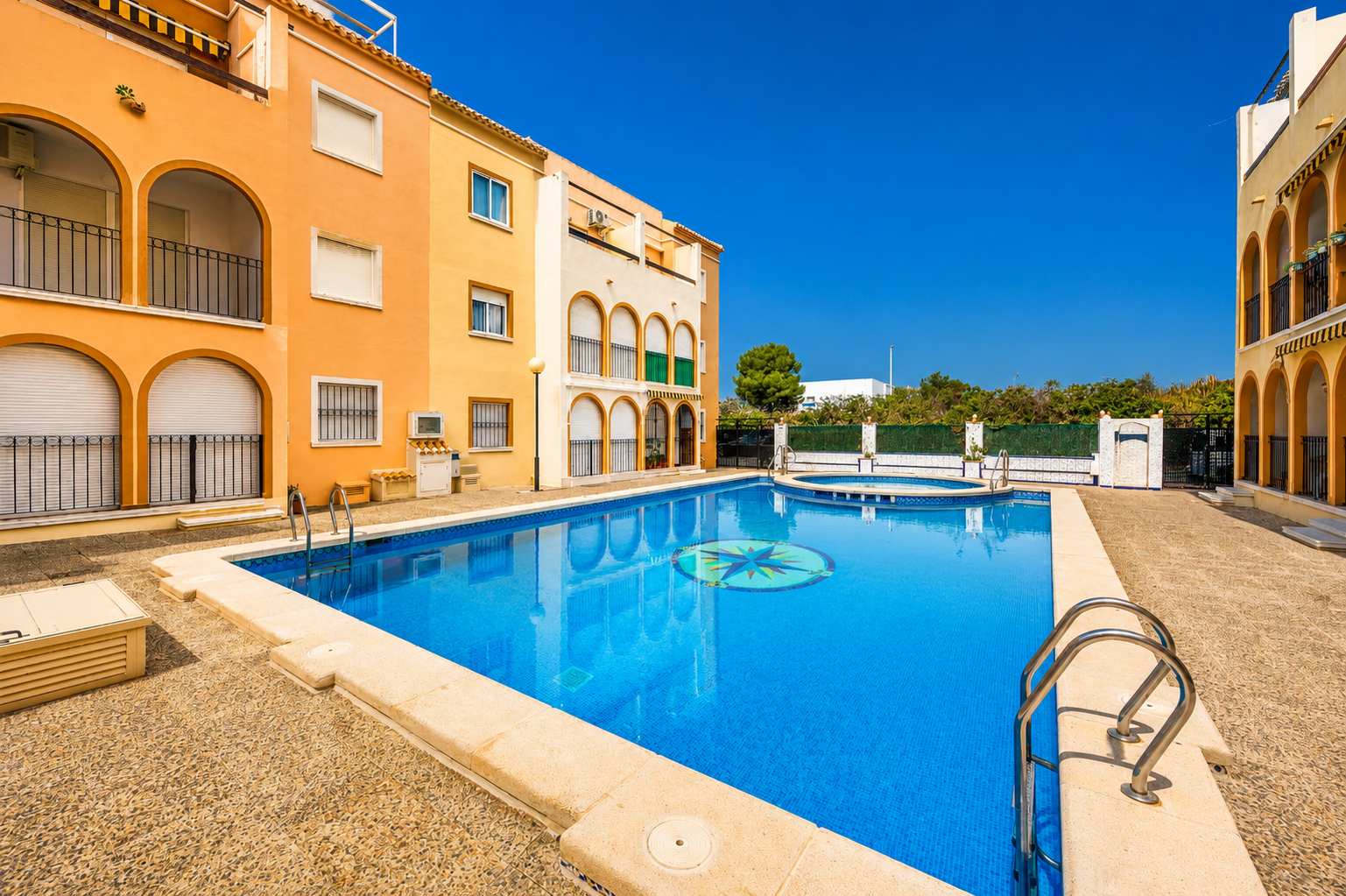 Bungalow for Sale in Torrevieja, Alicante