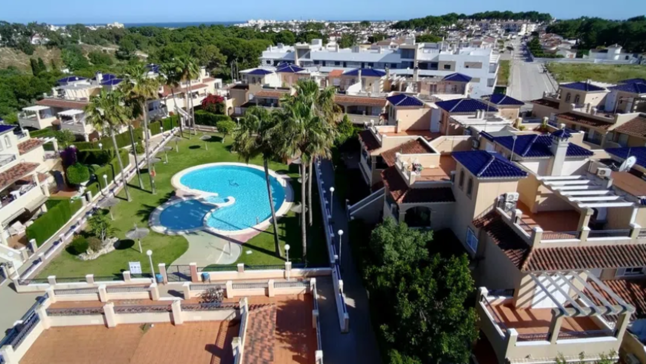 26i479t0617 Town House for Sale in Mil Palmeras, Alicante