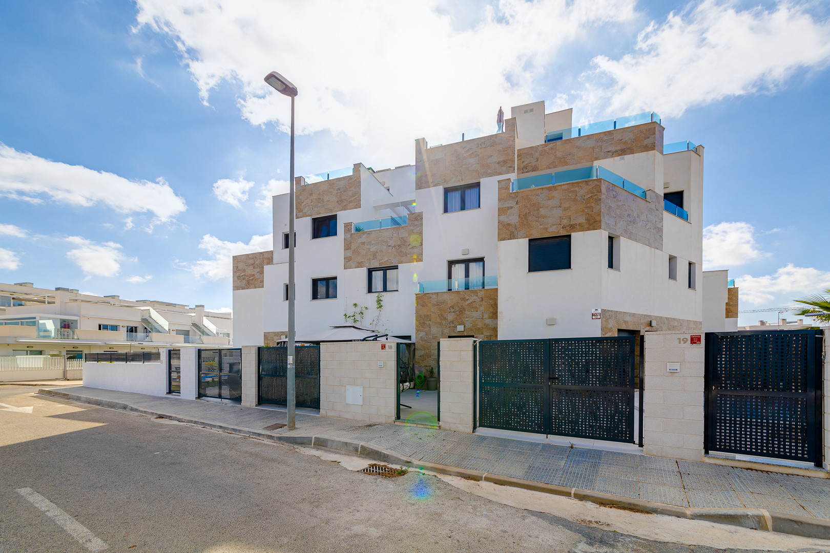 Town House for Sale in Villamartin, Alicante