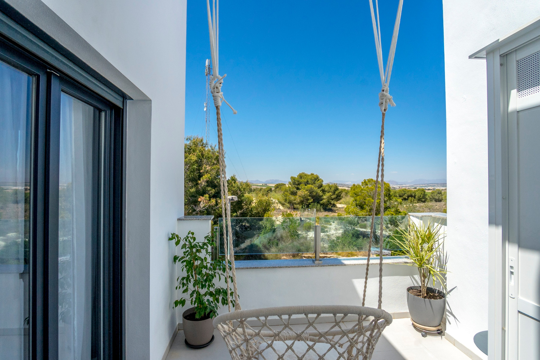 Town House for Sale in Villamartin, Alicante