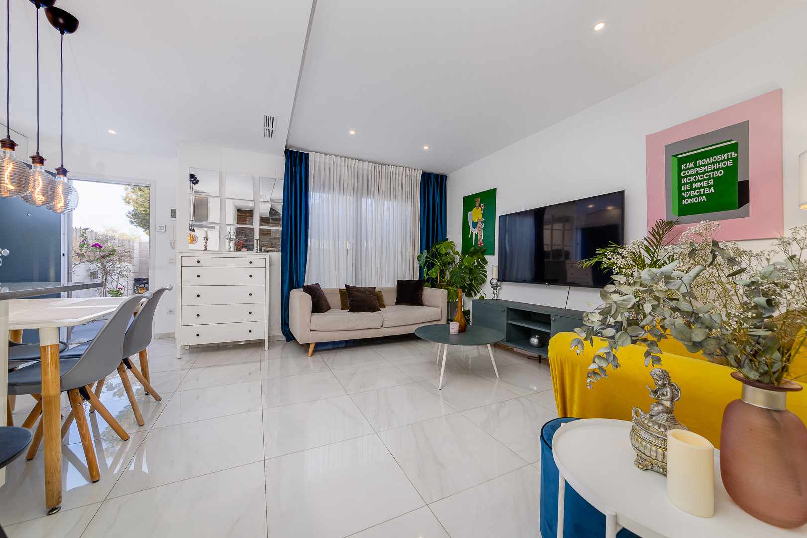 Town House for Sale in Villamartin, Alicante