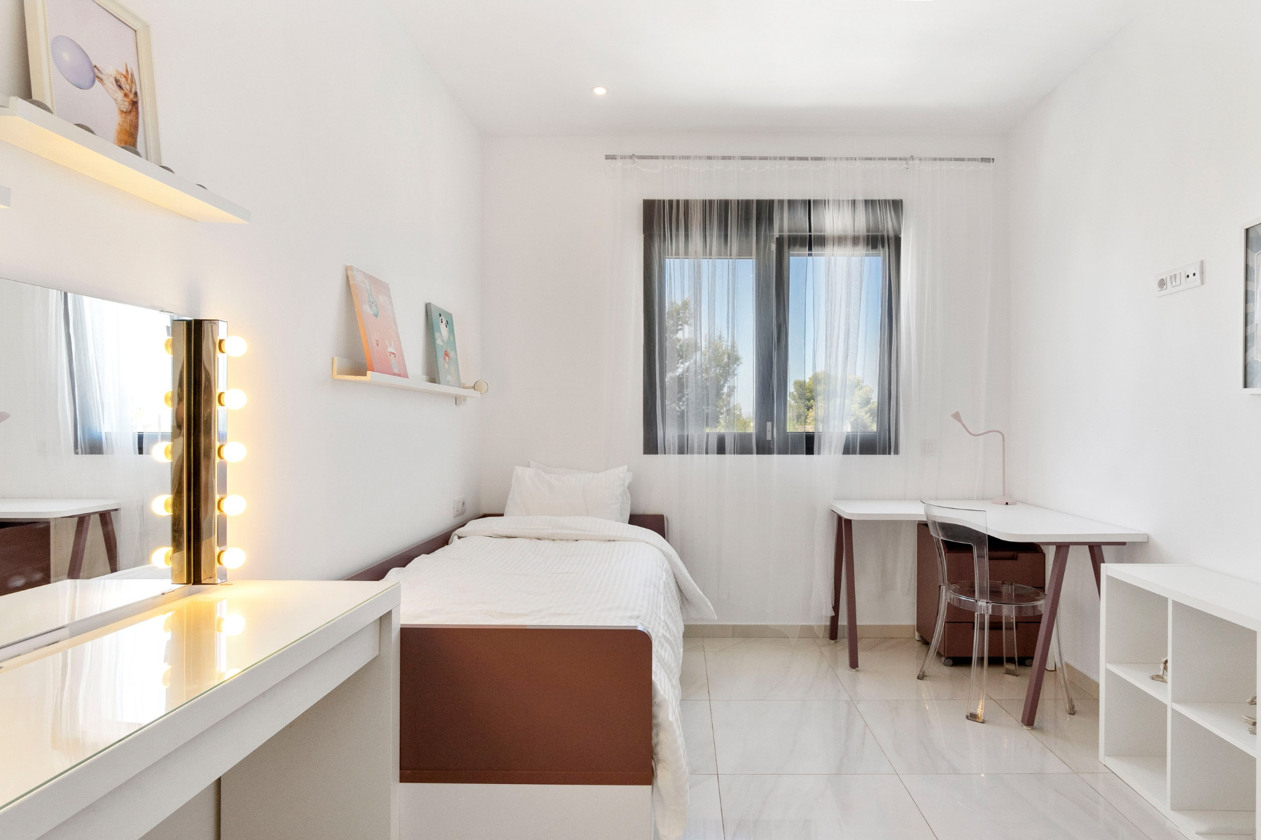 Town House for Sale in Villamartin, Alicante