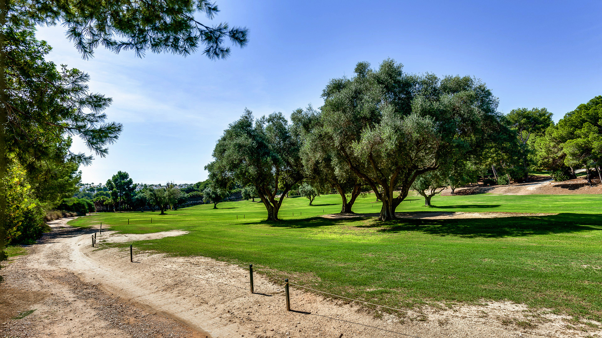 Town House for Sale in Villamartin, Alicante