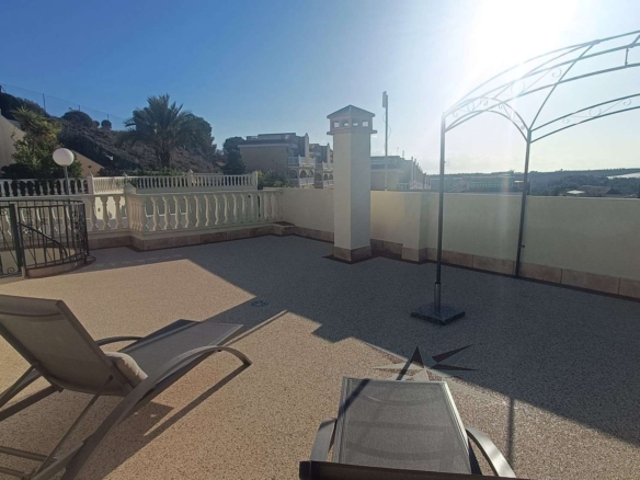 Bungalow for Sale in Algorfa, Alicante
