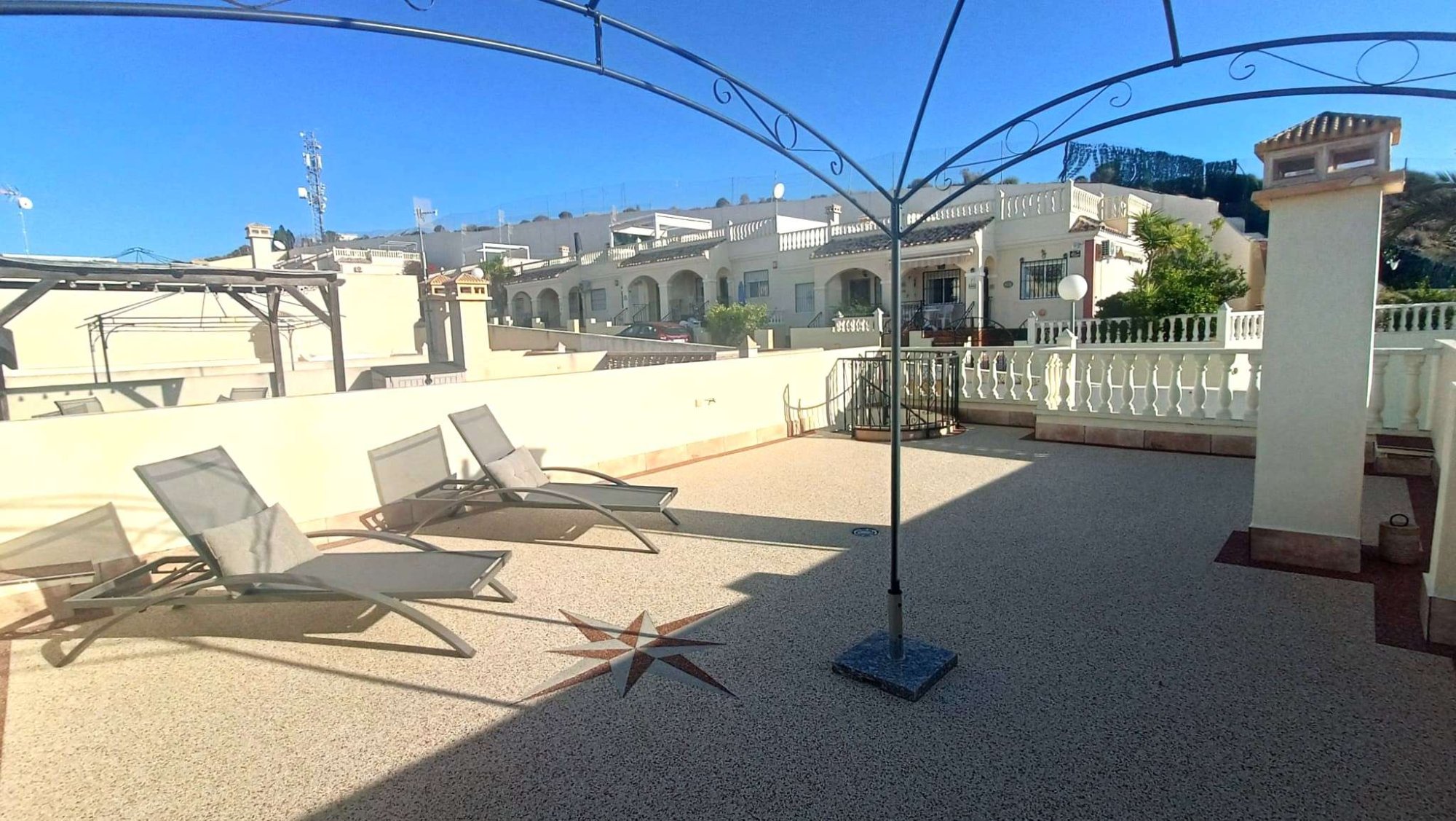 Bungalow for Sale in Algorfa, Alicante