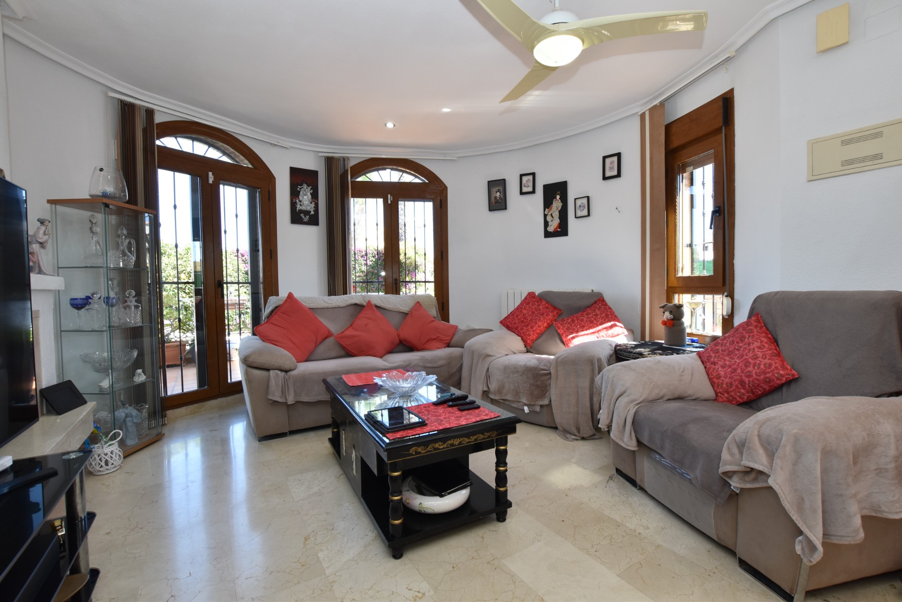 Villa for Sale in Algorfa, Alicante