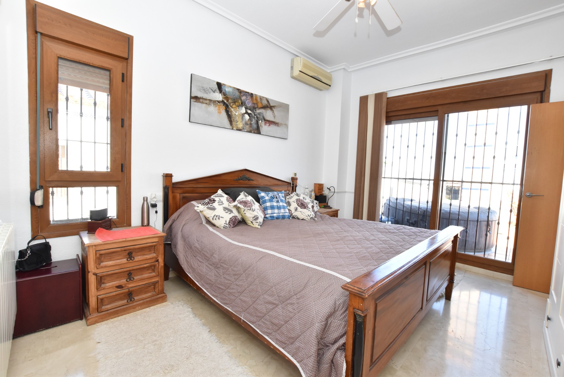 Villa for Sale in Algorfa, Alicante