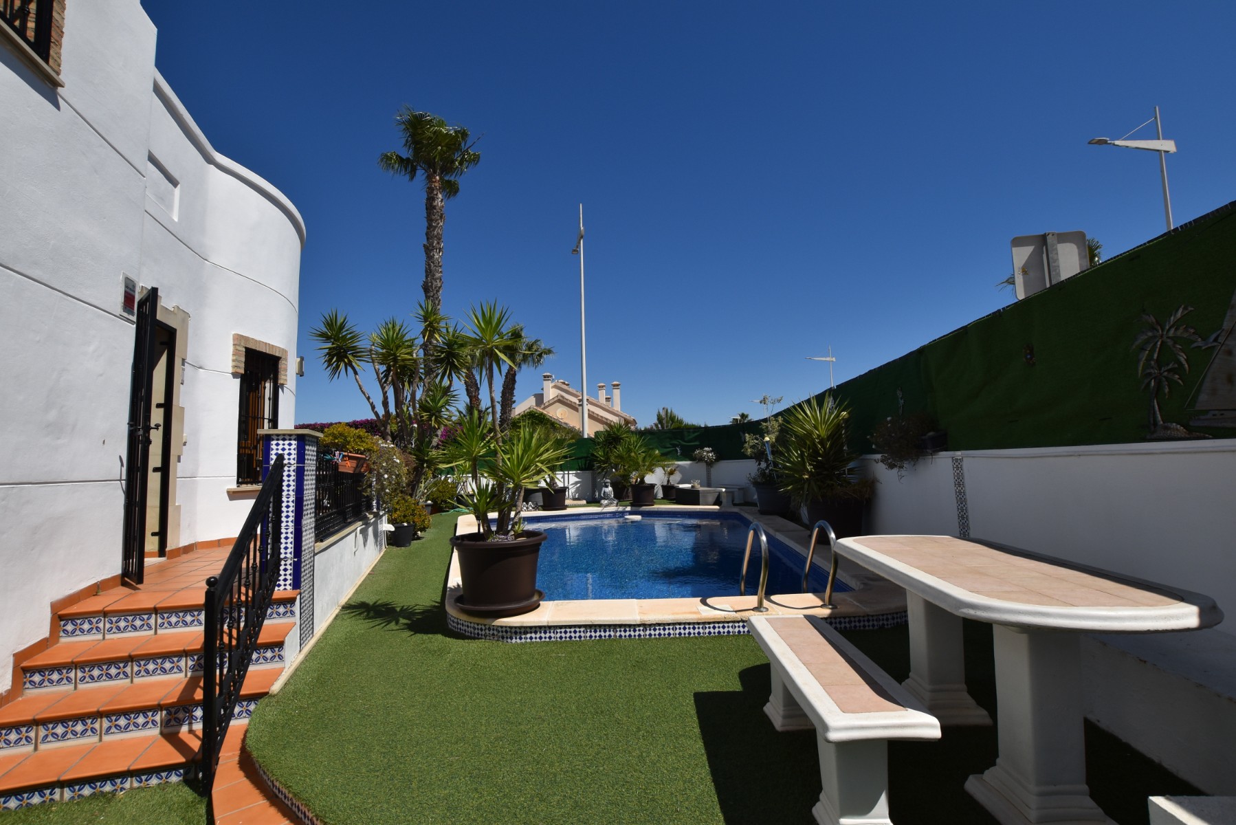 Villa for Sale in Algorfa, Alicante