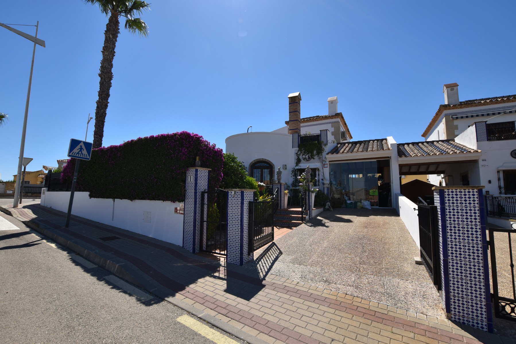 Villa for Sale in Algorfa, Alicante