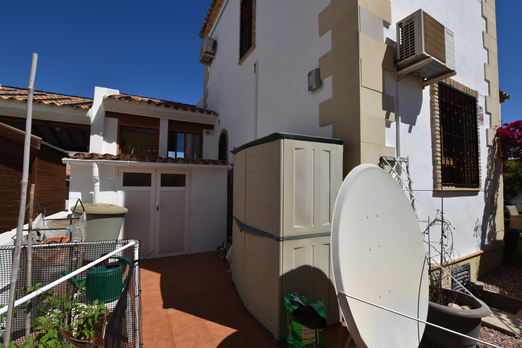Villa for Sale in Algorfa, Alicante