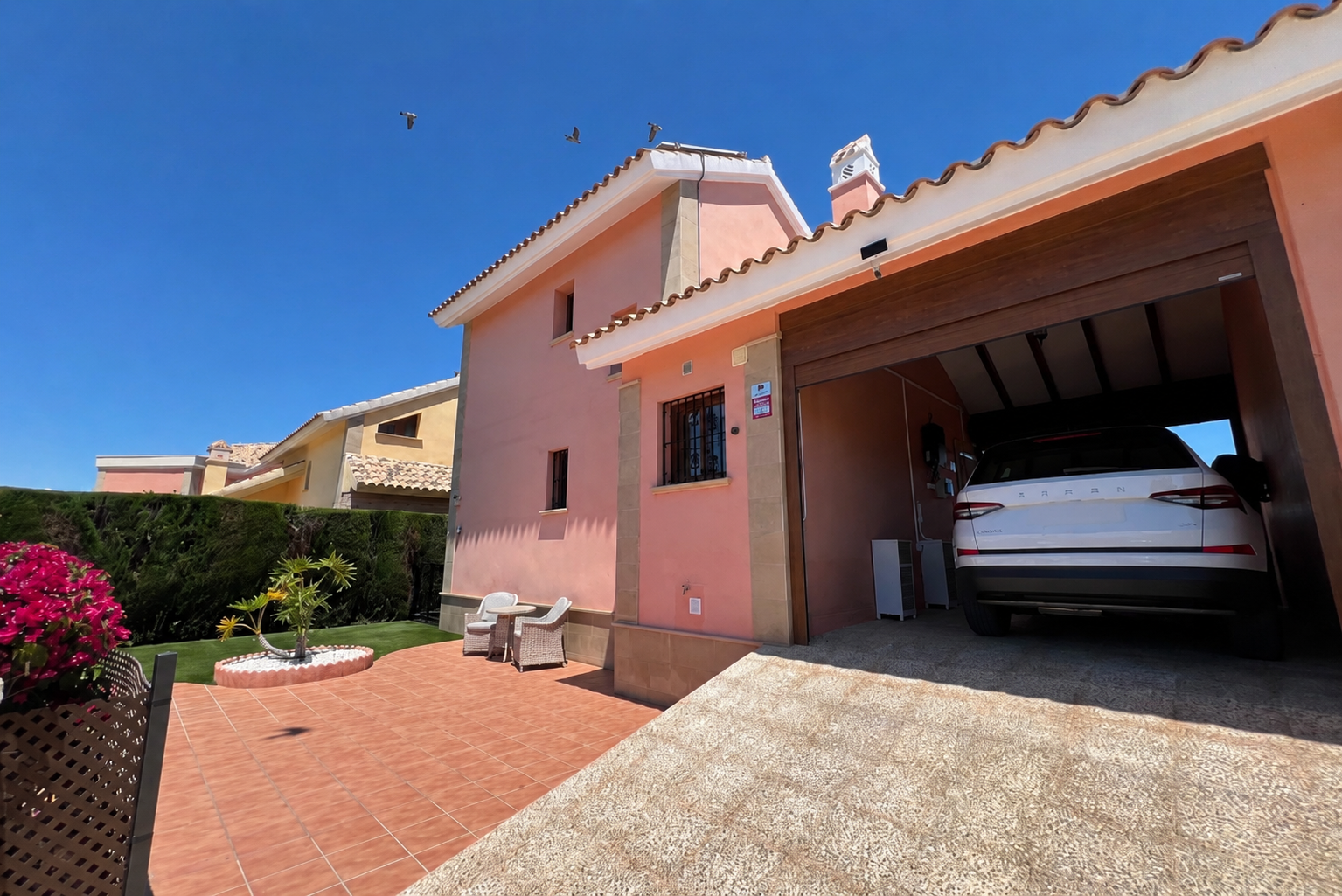 Villa for Sale in Algorfa, Alicante
