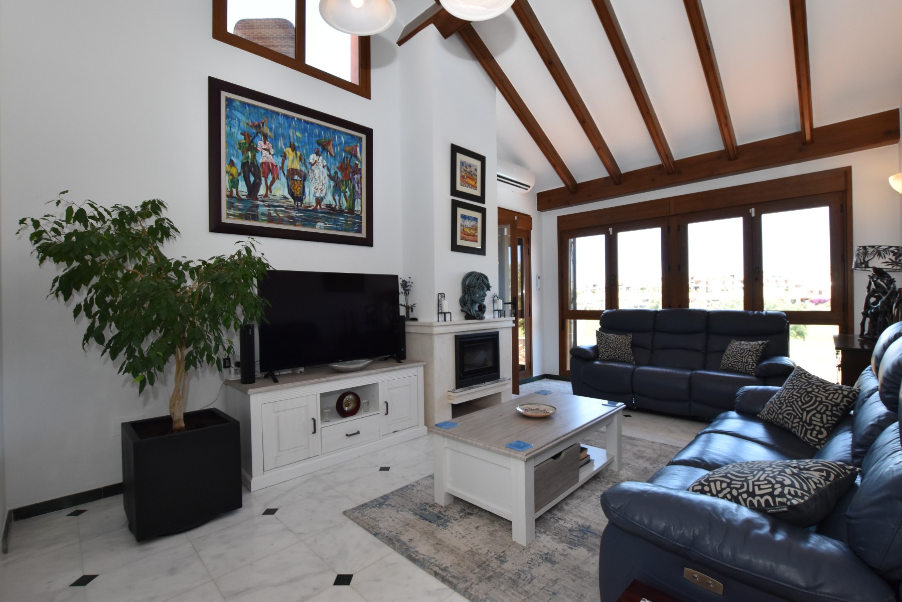 Villa for Sale in Algorfa, Alicante