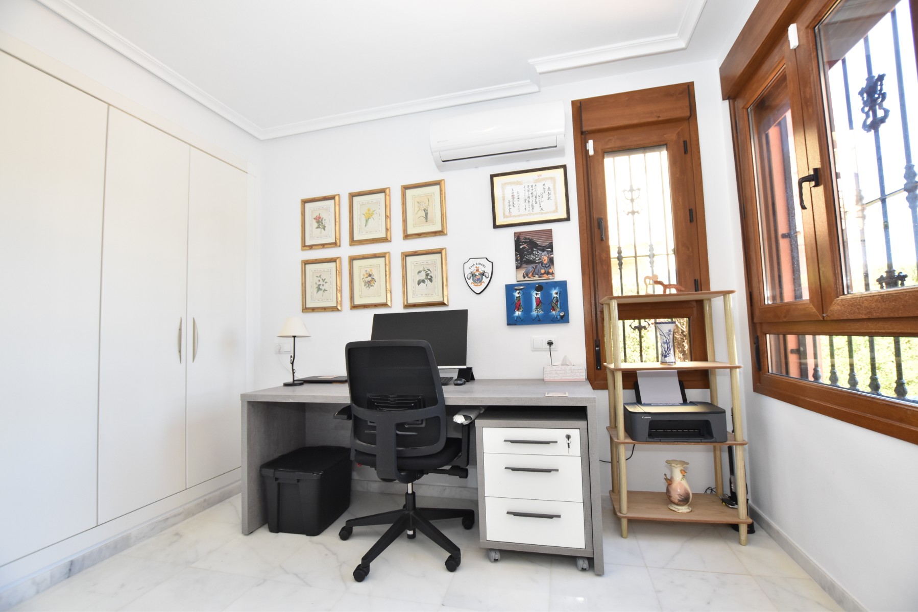 Villa for Sale in Algorfa, Alicante