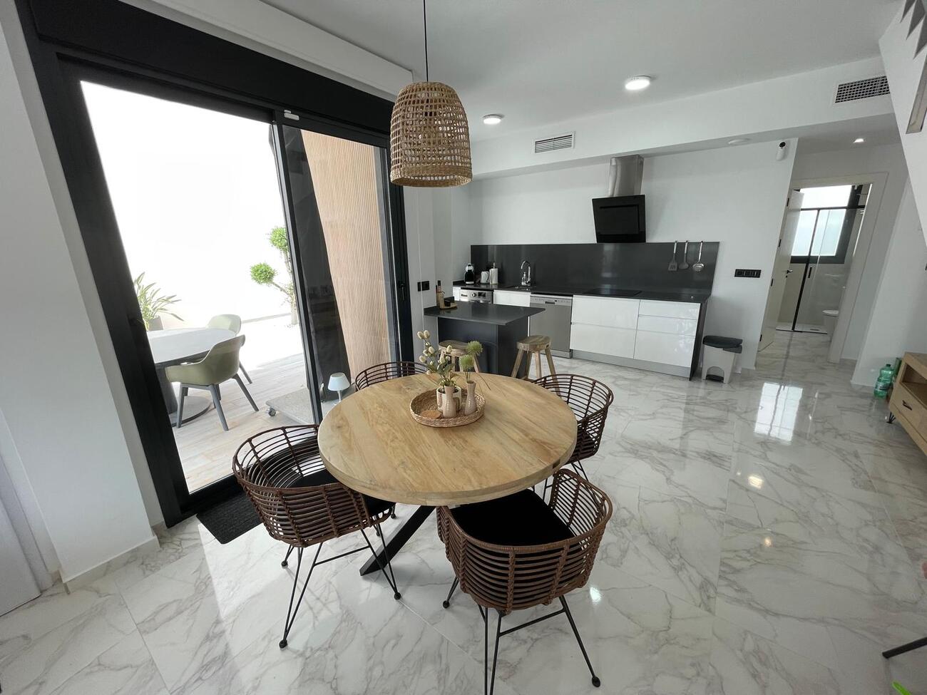 Villa for Sale in Benijofar, Alicante