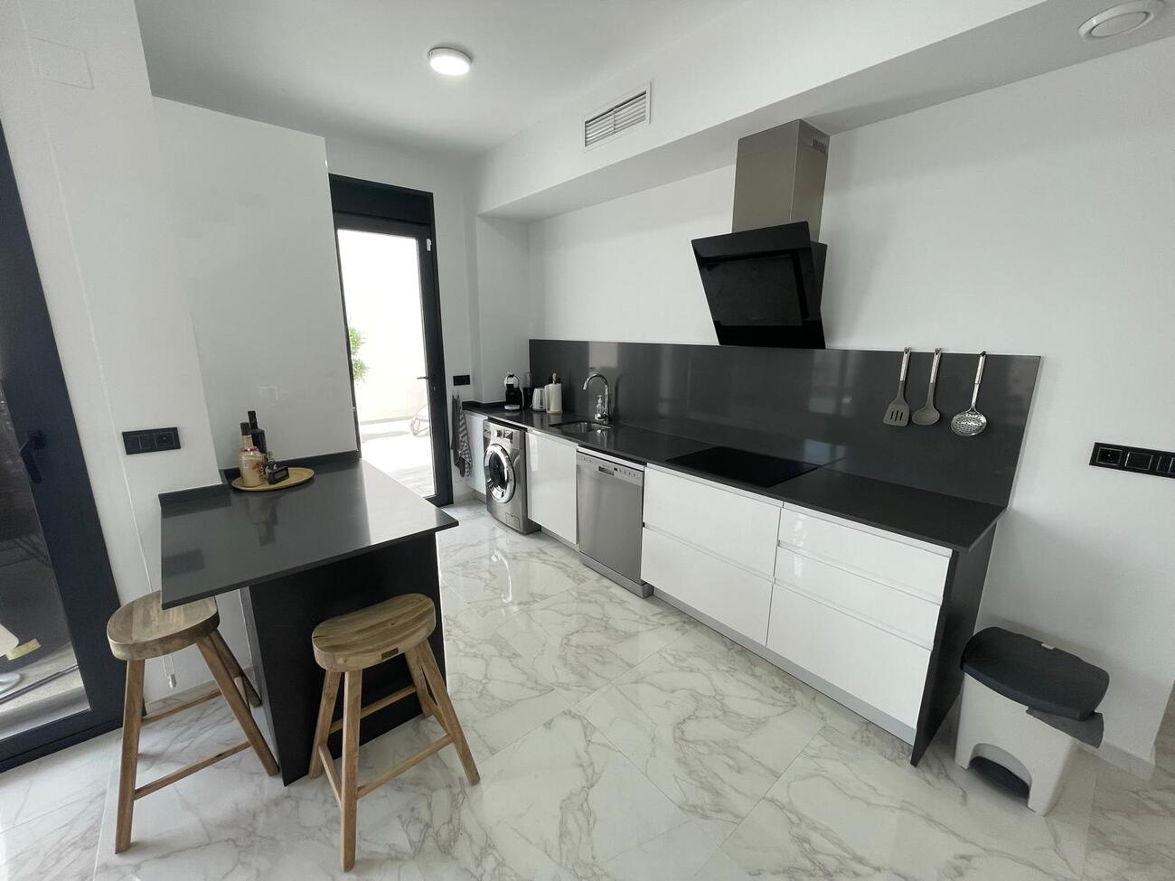 Villa for Sale in Benijofar, Alicante