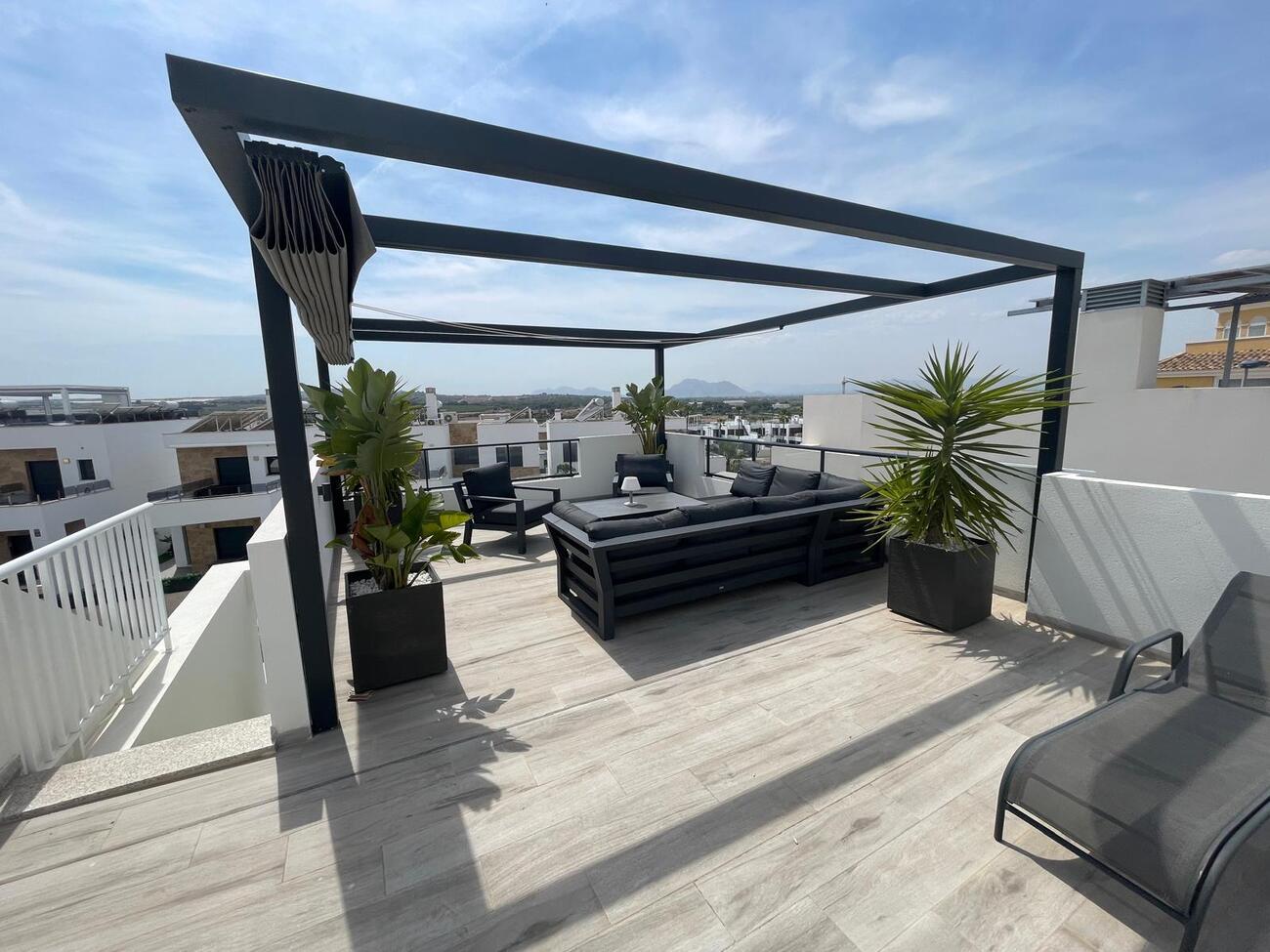 Villa for Sale in Benijofar, Alicante