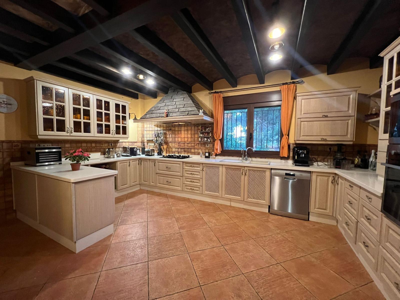 Luxury Mediterranean Estate with Private Orchard in Valverde, Elche