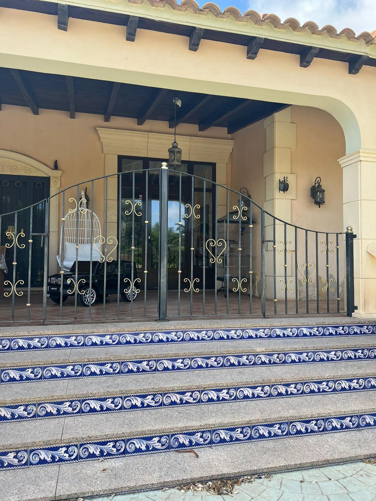 Luxury Mediterranean Estate with Private Orchard in Valverde, Elche
