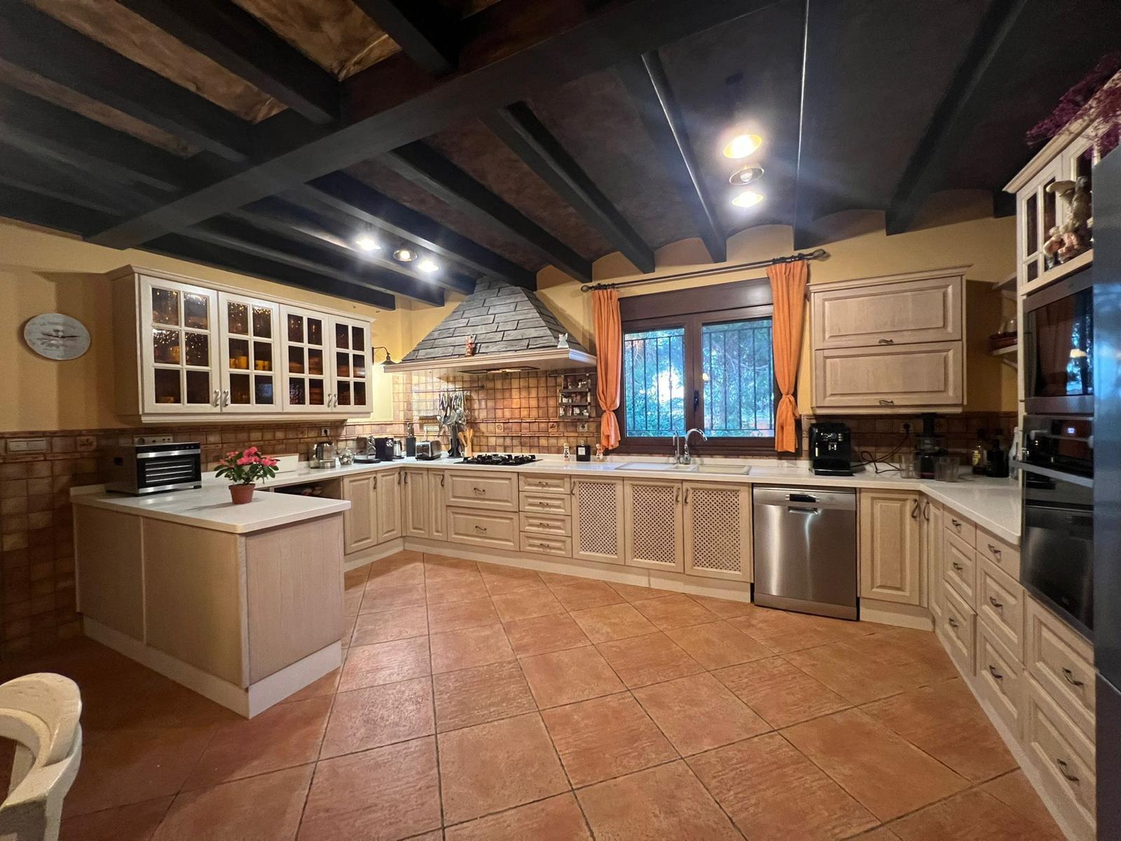 Luxury Mediterranean Estate with Private Orchard in Valverde, Elche