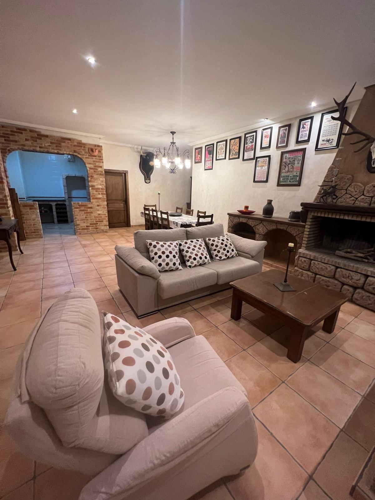Luxury Mediterranean Estate with Private Orchard in Valverde, Elche