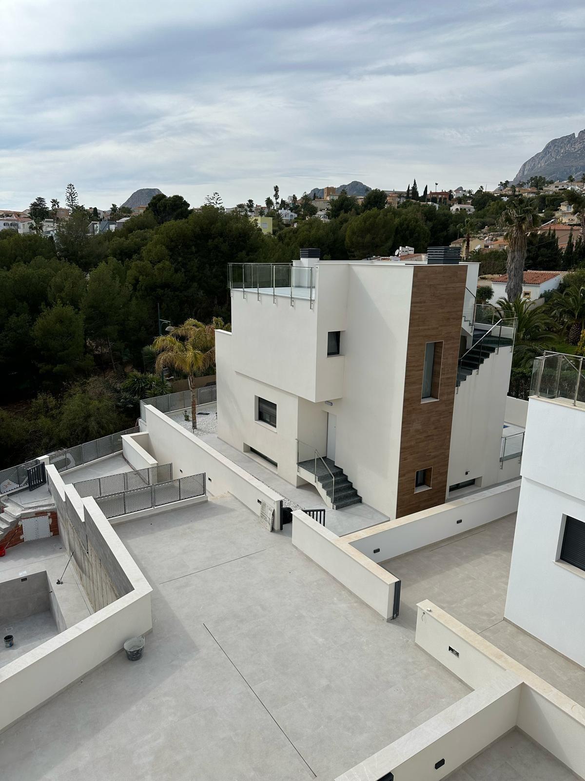 NEW BUILD VILLAS IN LA NUCIA