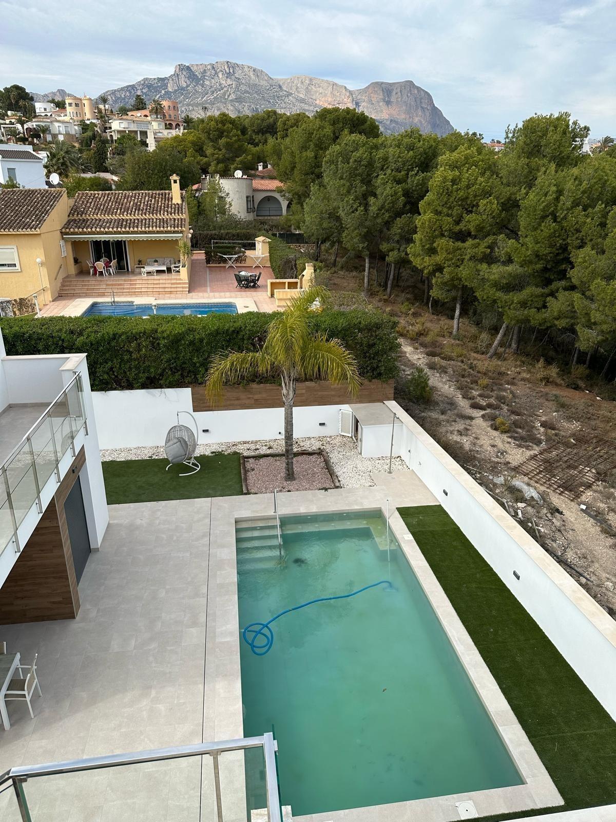 NEW BUILD VILLAS IN LA NUCIA
