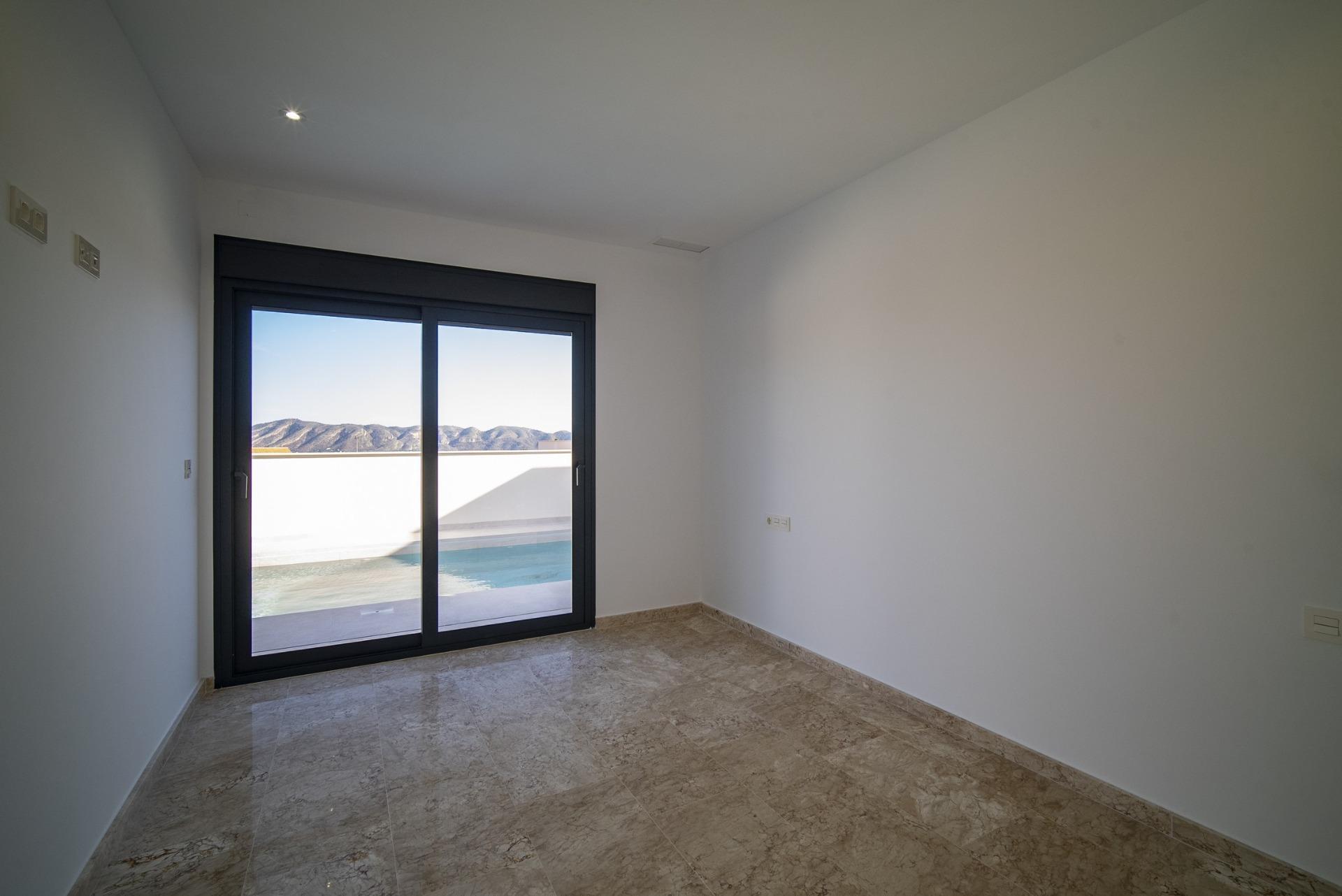 NEW BUILD VILLAS IN LA NUCIA