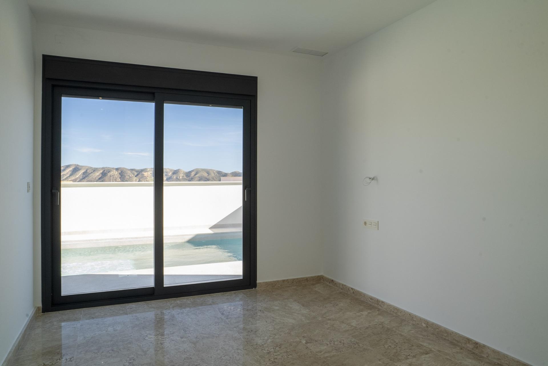NEW BUILD VILLAS IN LA NUCIA