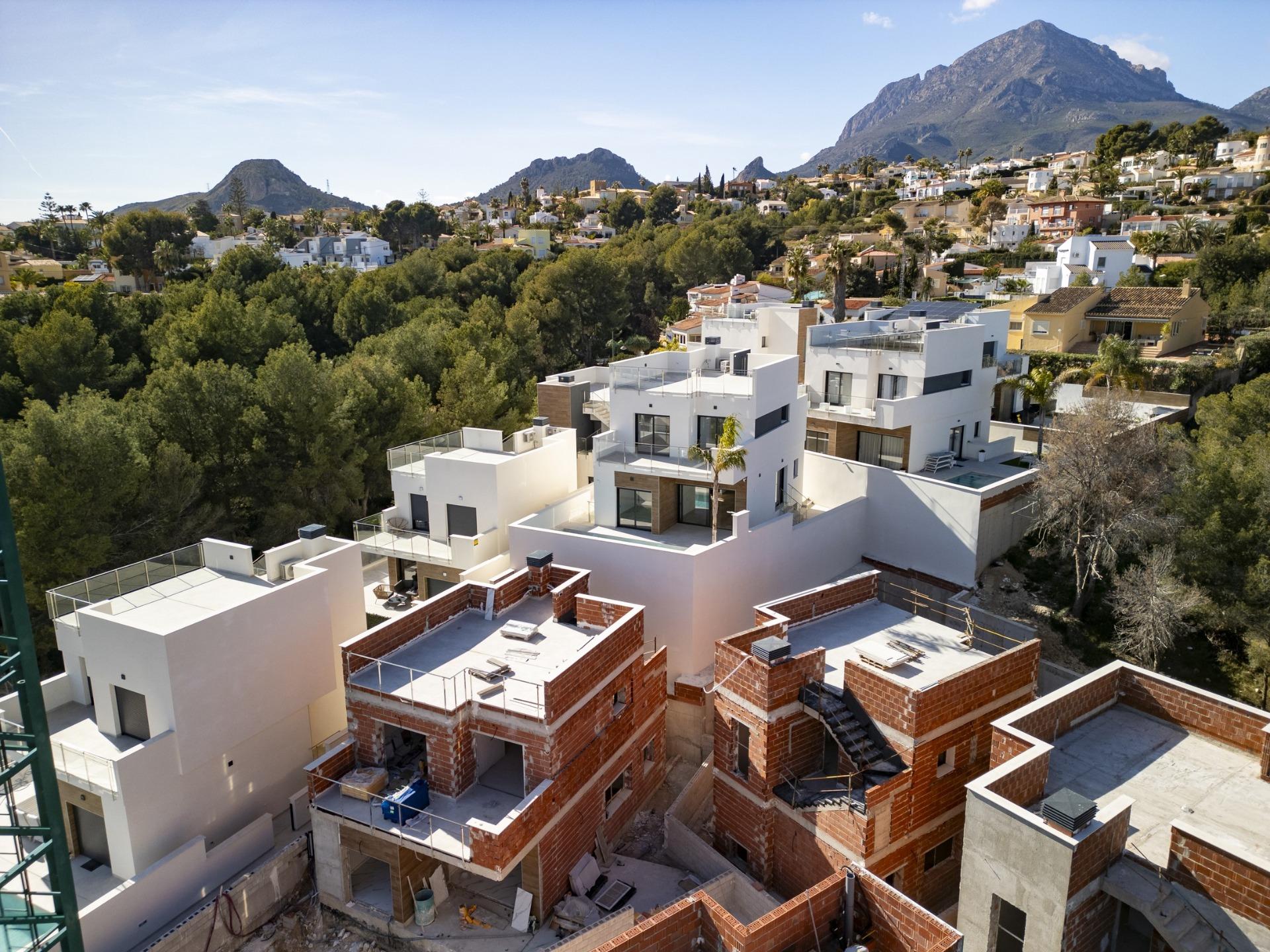 NEW BUILD VILLAS IN LA NUCIA