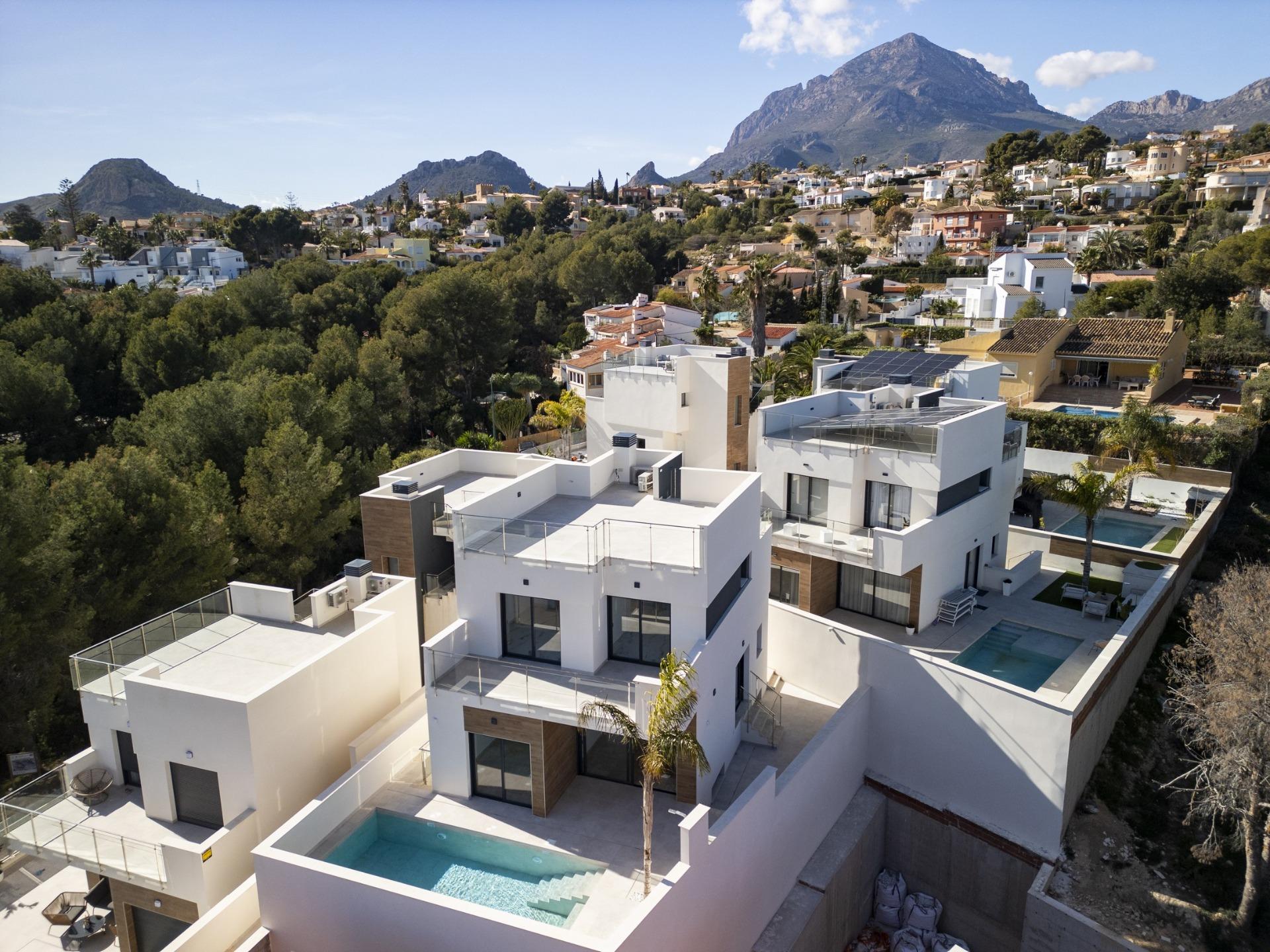 NEW BUILD VILLAS IN LA NUCIA