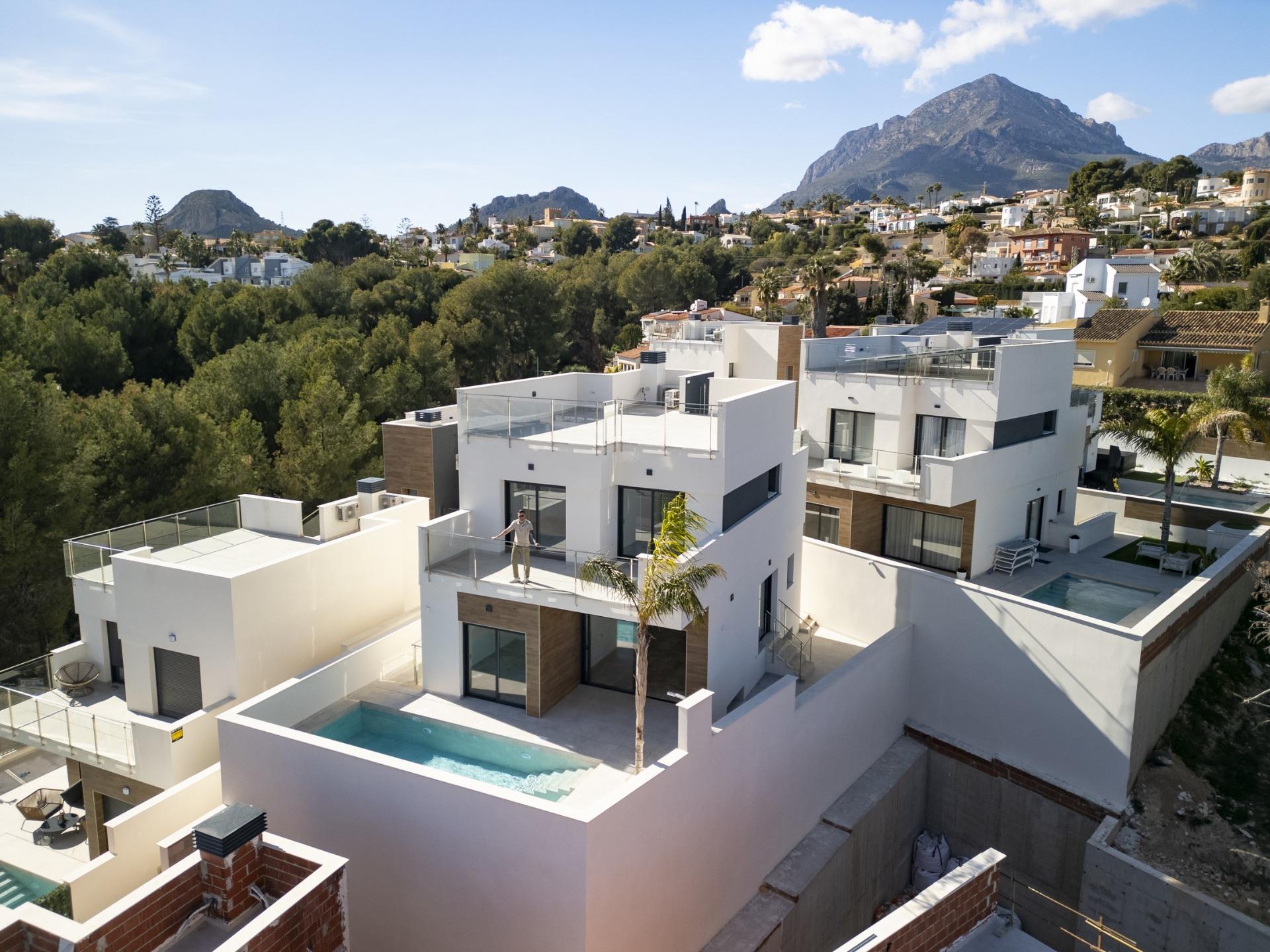 NEW BUILD VILLAS IN LA NUCIA