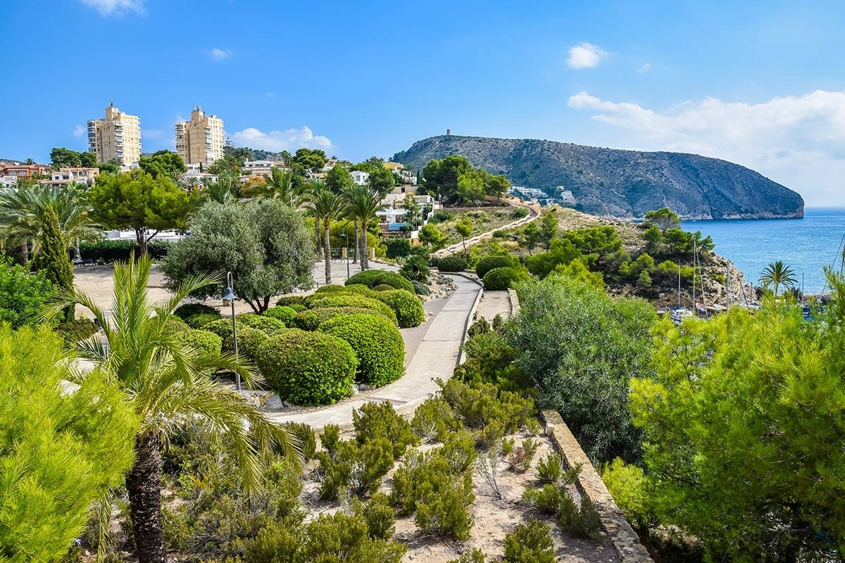LUXURY NEW BUILD VILLA WITH THE SEA VIEWS IN MORAIRA