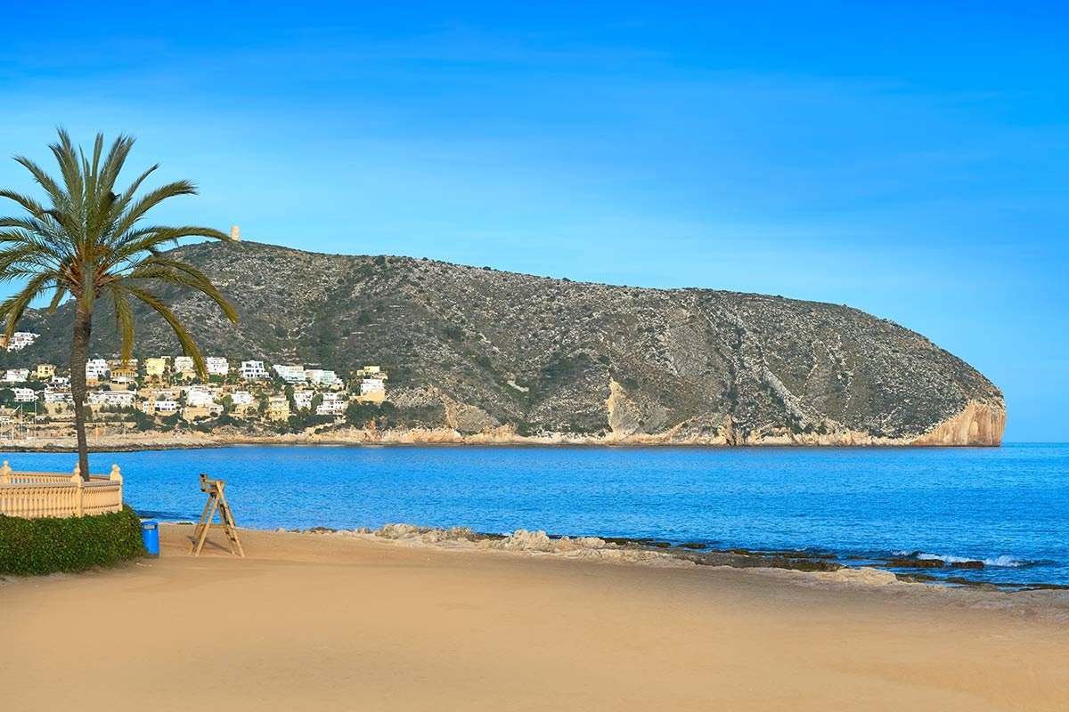 LUXURY NEW BUILD VILLA WITH THE SEA VIEWS IN MORAIRA