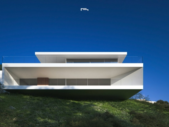 LUXURY NEW BUILD VILLA WITH THE SEA VIEWS IN MORAIRA