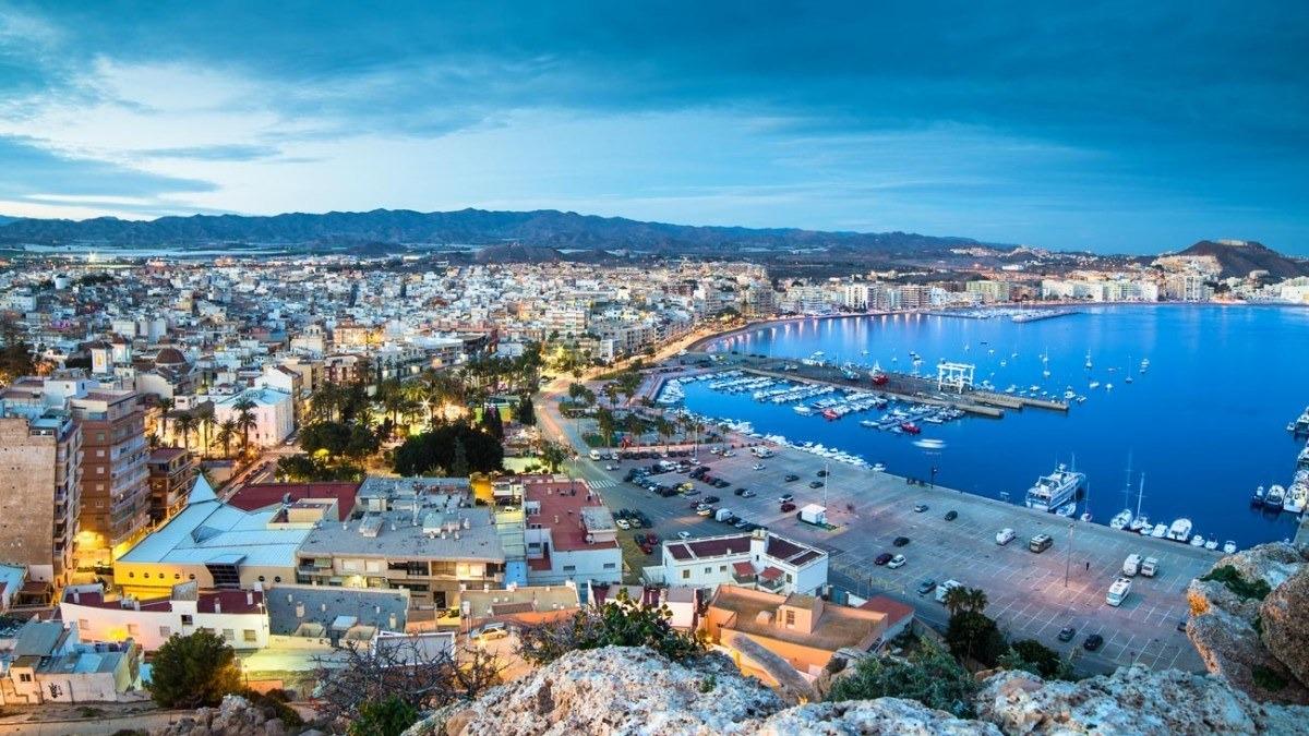 NEW BUILD RESIDENTIAL COMPLEX IN AGUILAS