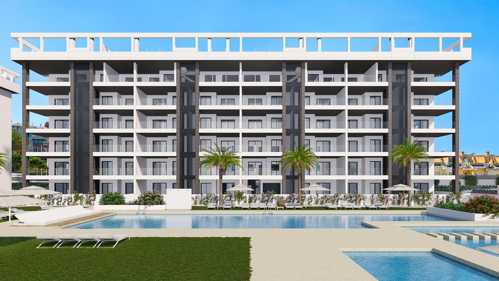 NEW BUILD GATED URBANIZATION IN TORREVIEJA ONLY 700M FROM THE BEACH