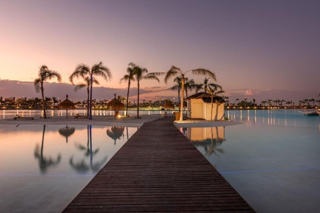 NEW BUILD VILLAS IN PRIVATE GATED RESORT IN PROVINCE OF MURCIA