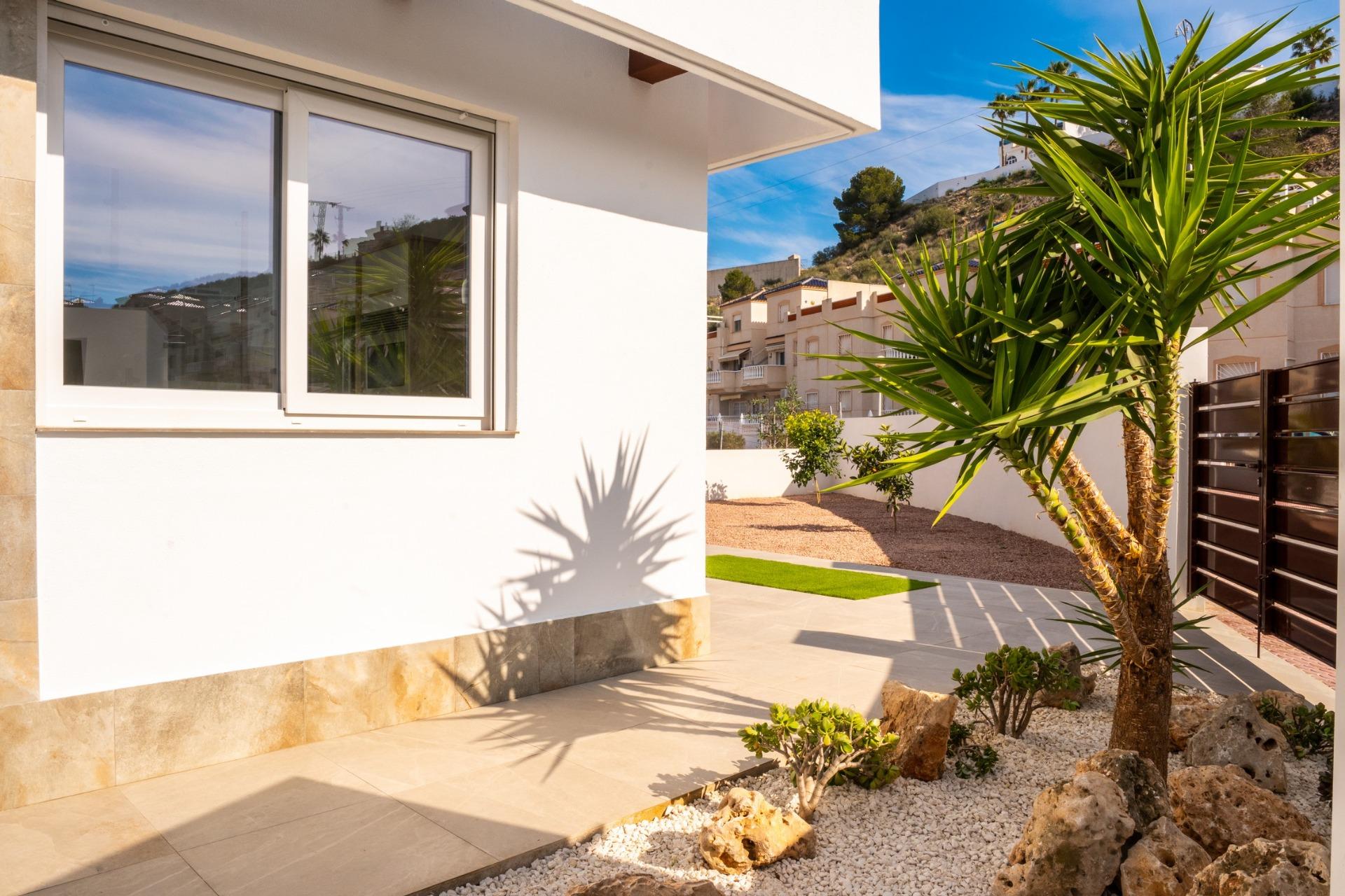BEAUTIFUL BIG VILLA WITH VIEWS TO THE GOLF COURSE “LA MARQUESA”!