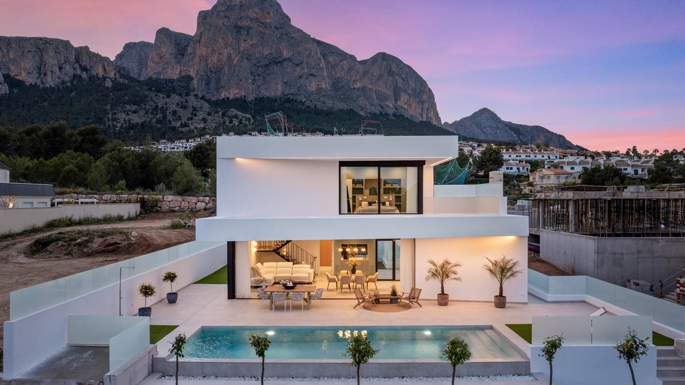 NEW BUILD VILLAS IN POLOP