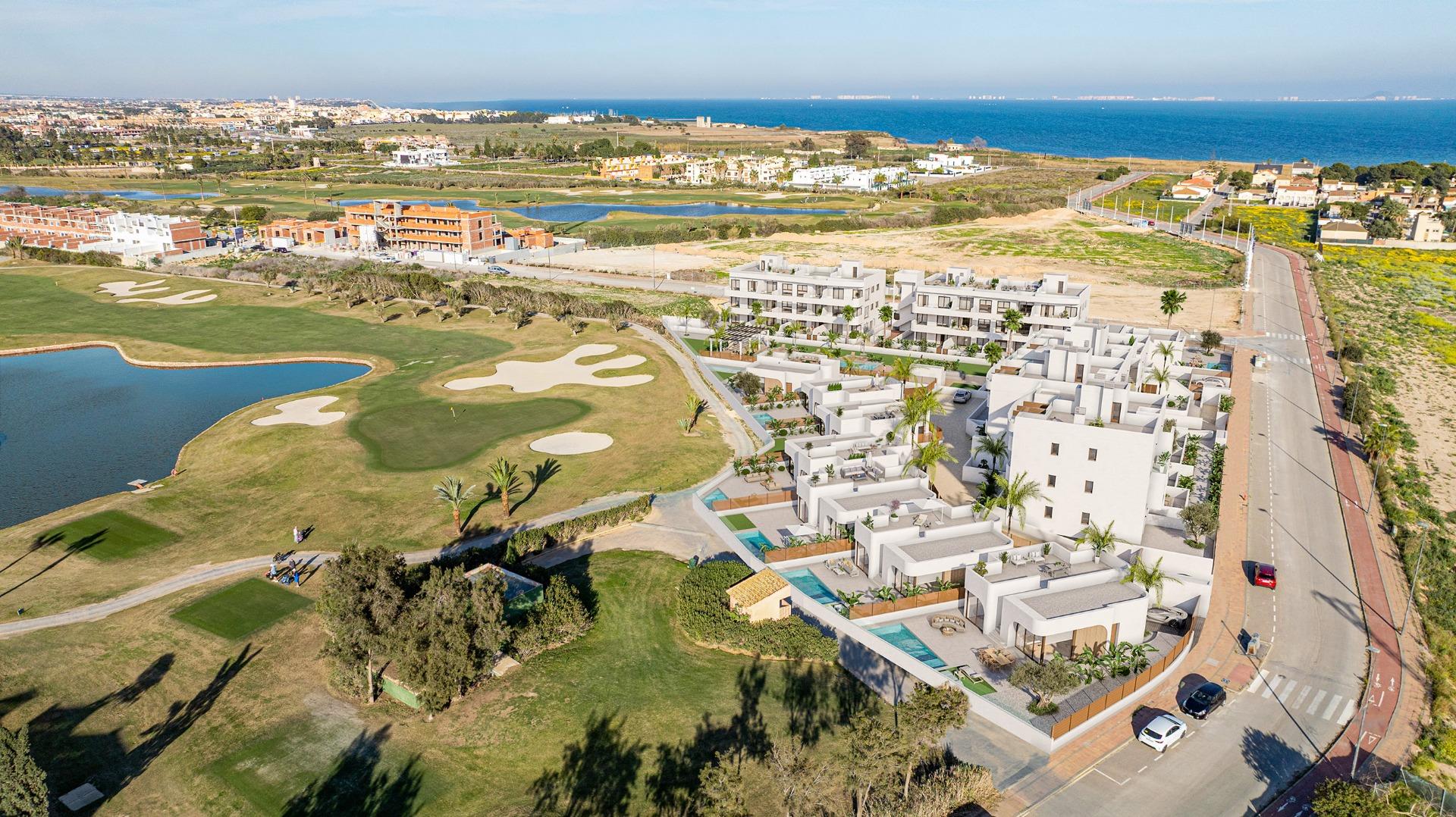 New Build Residential Complex in Los Alcázares on the Frontline of Serena Golf